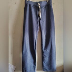 Figs women's Livingston basic pants size XS.